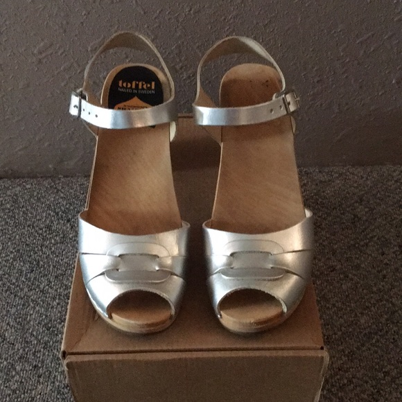 Swedish Hasbeens Shoes - 💎Host Pick💎 Silver Swedish Hasbeens Peep Heels
